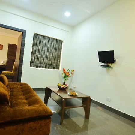 The Majestic Suites 콜카타 외부 사진