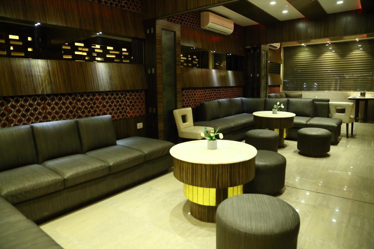 The Majestic Suites 콜카타 외부 사진